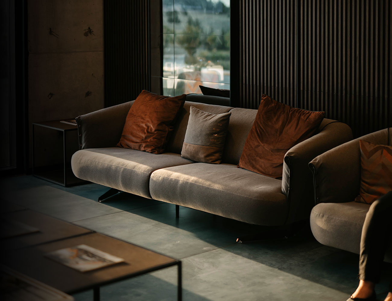 slide2-home4.jpg